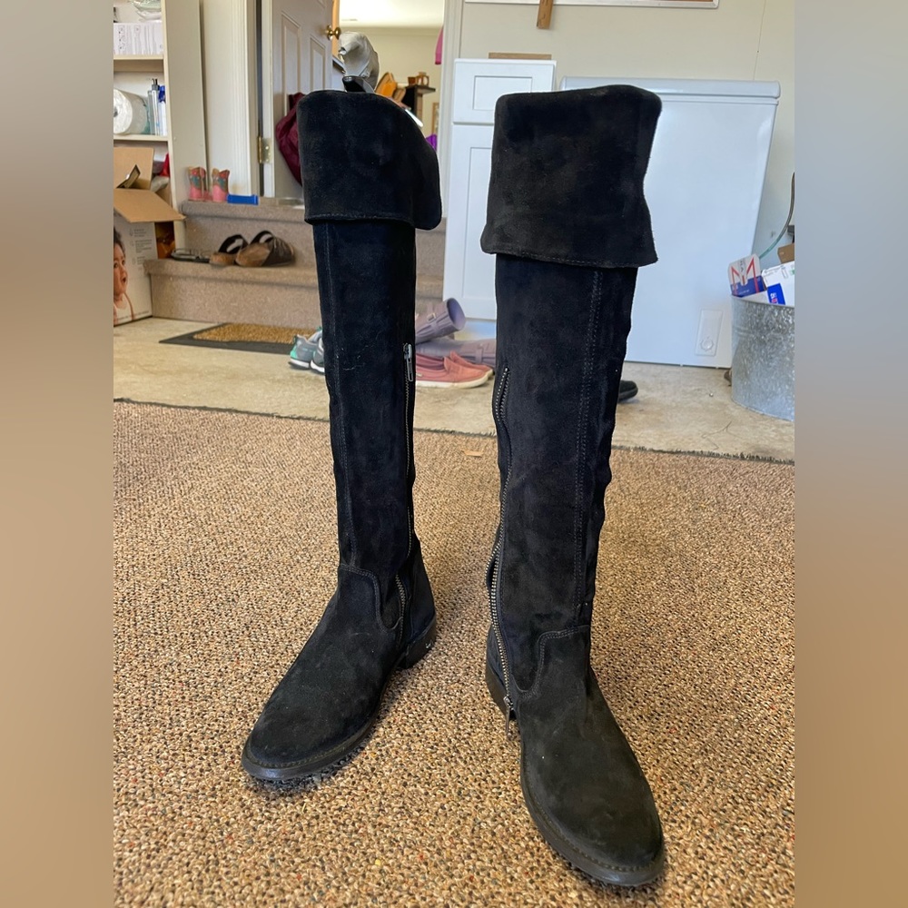 Frye black suede boots size 5.5. NWOT